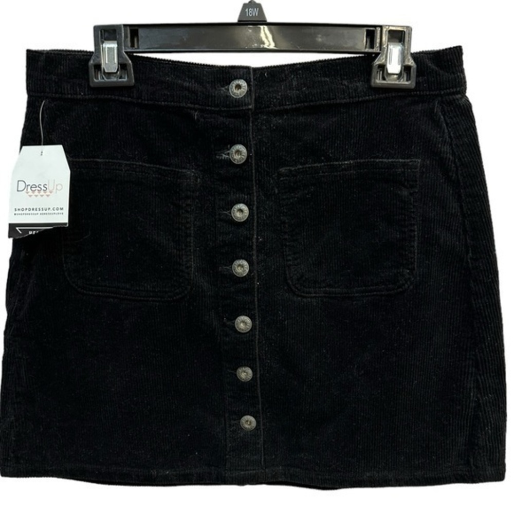Sneak Peek skirt